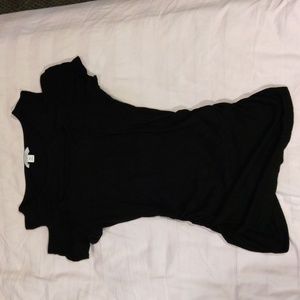 Black tee